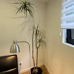 Living Pdl 1